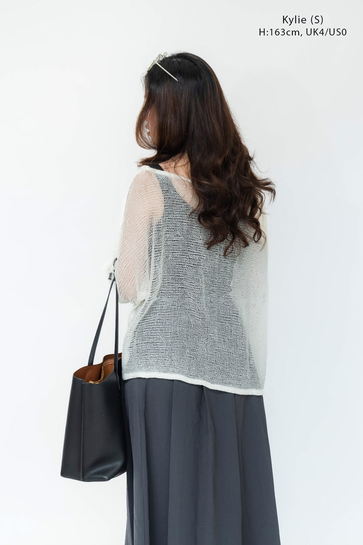 WHITE DAISY MESH SWEATER