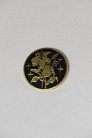 Round Lily Pin