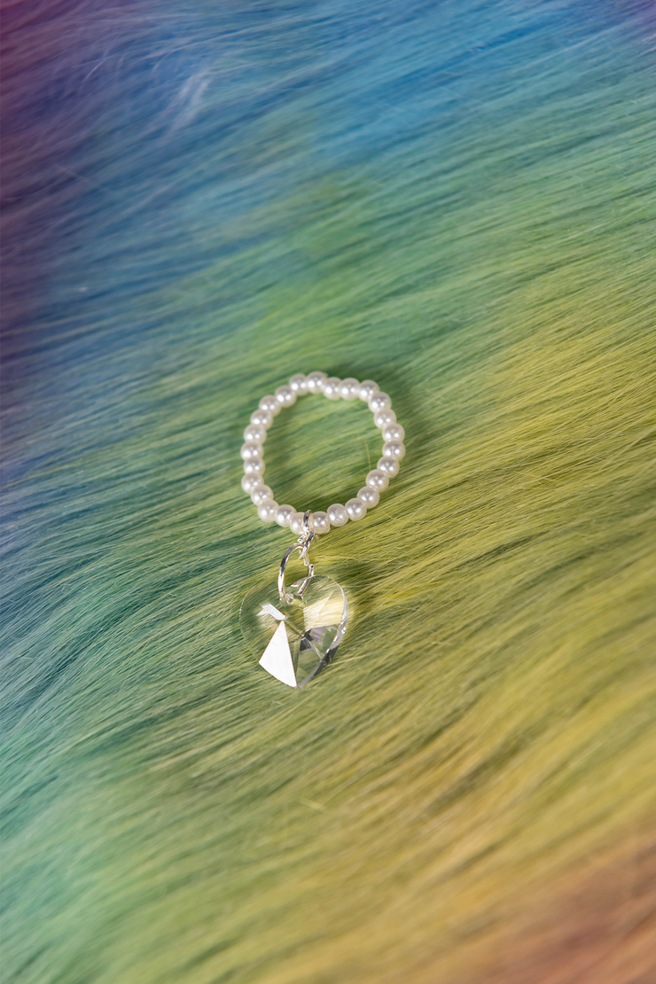 HEART ON HAND Ring